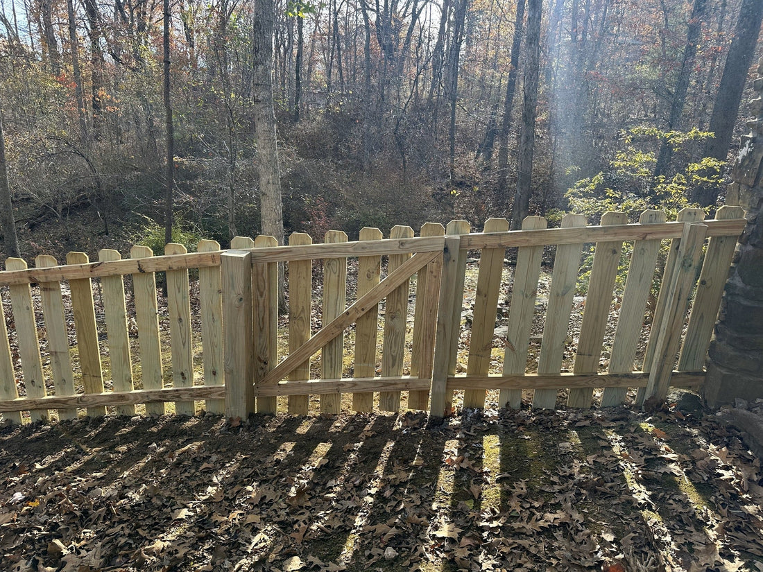 Fence Types Explained: Wood, Vinyl, Aluminum 